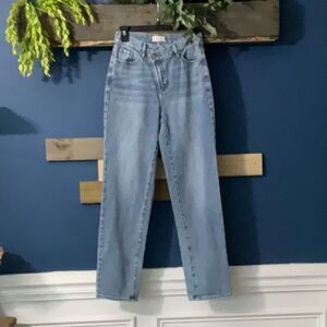 PacSun Dad Jeans EUC. Size 25
